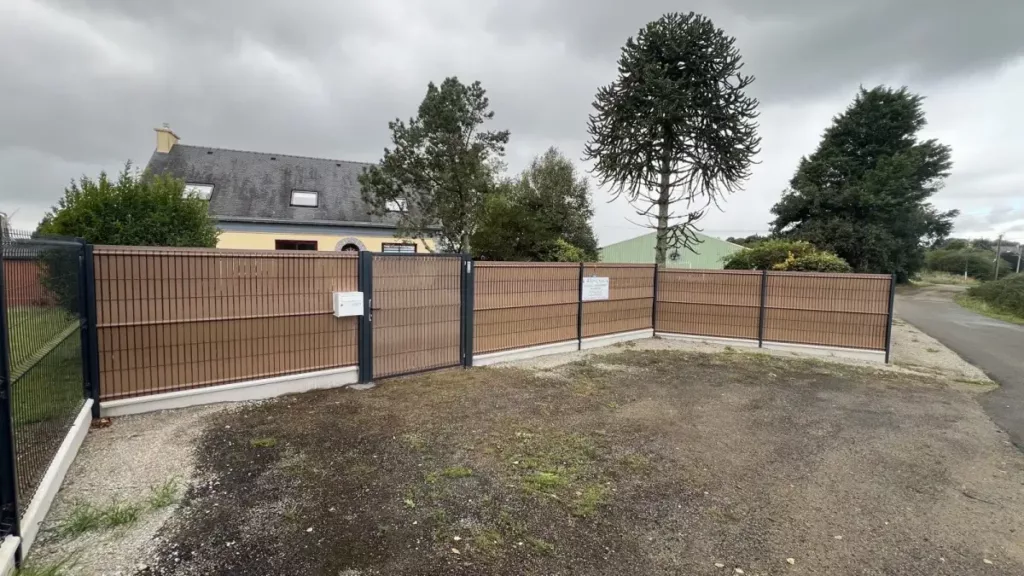 Le Caer Paysage Paysagiste Rostrenen PORTAIL CLOTURE 7